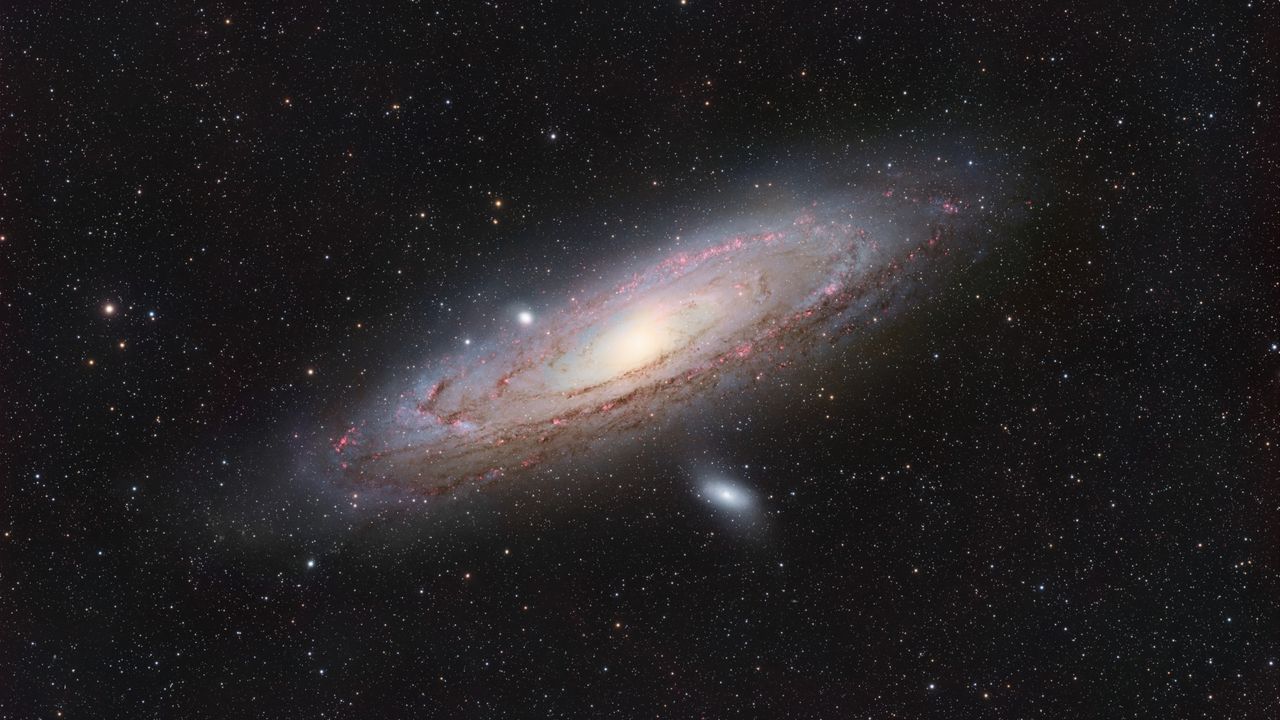 Astrophotographer Unveils Stunning Portrait of Andromeda Galaxy
