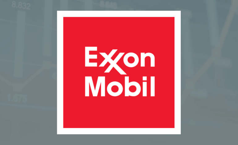 Atalanta Sosnoff Capital Reduces Stake in Exxon Mobil by 0.9%