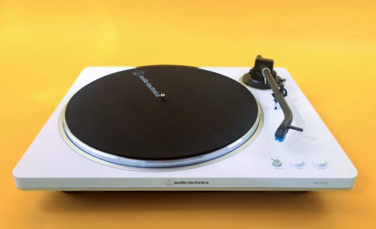 Best Record Players for 2025 Revealed: Top Picks for Vinyl Lovers