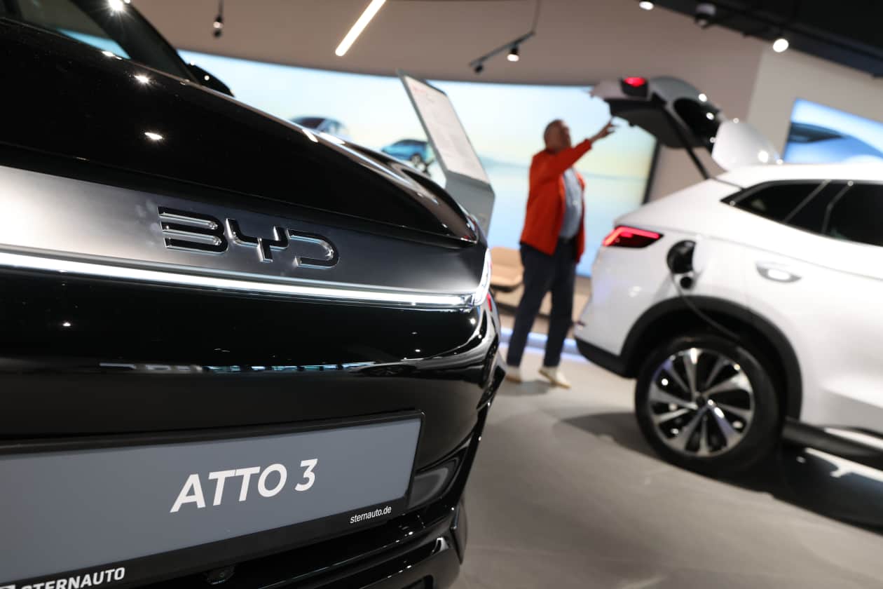BYD Shares Plunge 5.6% Following Earnings Miss; Investors React