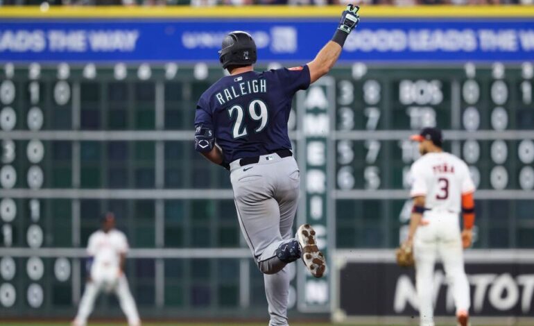 Cal Raleigh Breaks Griffey’s Record with 57th HR, Eyes 60