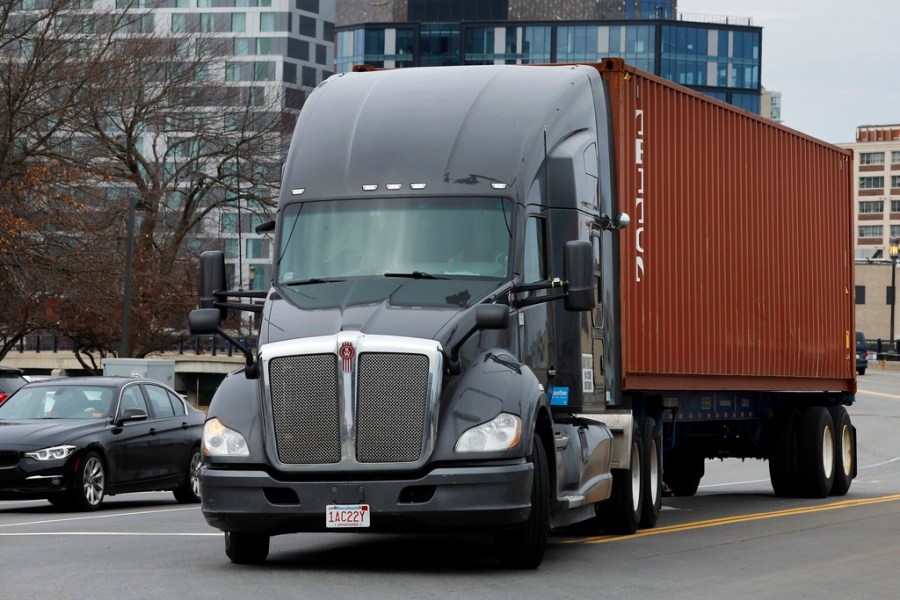 Cargo Theft Threatens U.S. Economy, Demands Federal Action