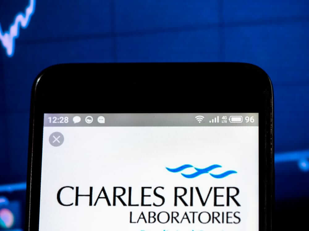 Charles River Laboratories Faces Stock Decline Amid Market Gains