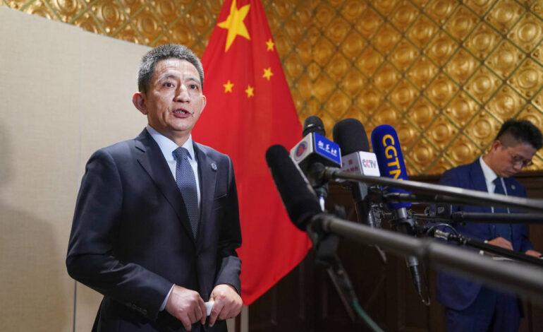 China Signals Openness in Trade Talks While Sticking to Stance