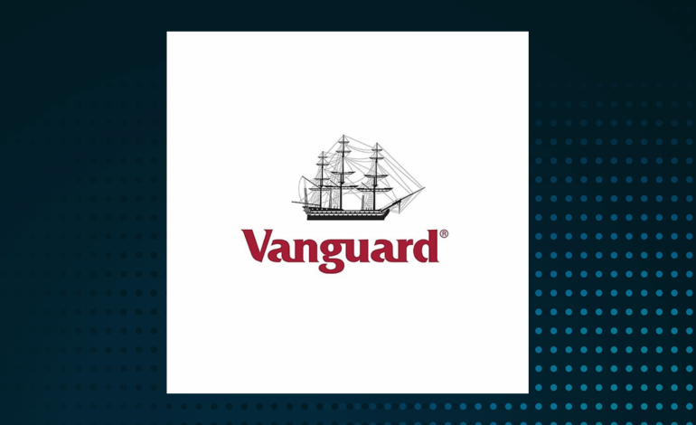 Clare Market Investments Reduces Stake in Vanguard Russell 1000 Growth ETF