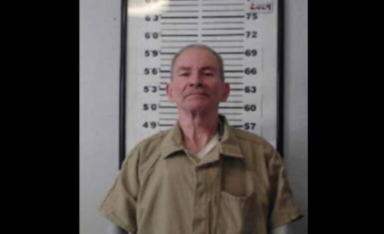 Convicted Killer Stacy Huggins Escapes Work Detail in Georgia