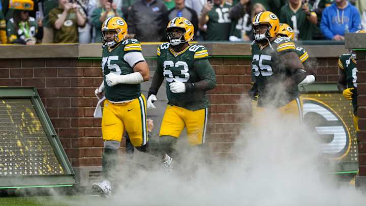 Cowboys Face Packers in Sunday Showdown Amid Injury Concerns