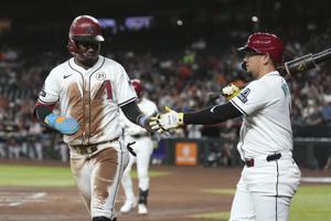 Diamondbacks Surge with 8-1 Victory Over Giants, Near Playoffs!