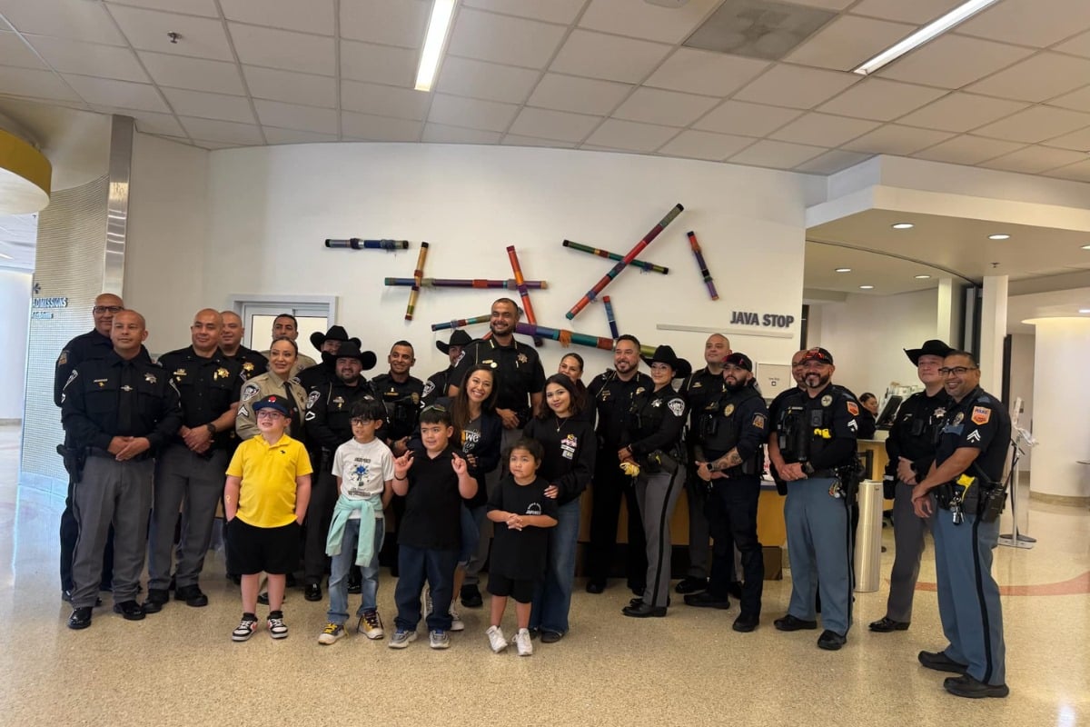 El Paso Sheriff’s Officers Brighten Lives of Young Cancer Patients