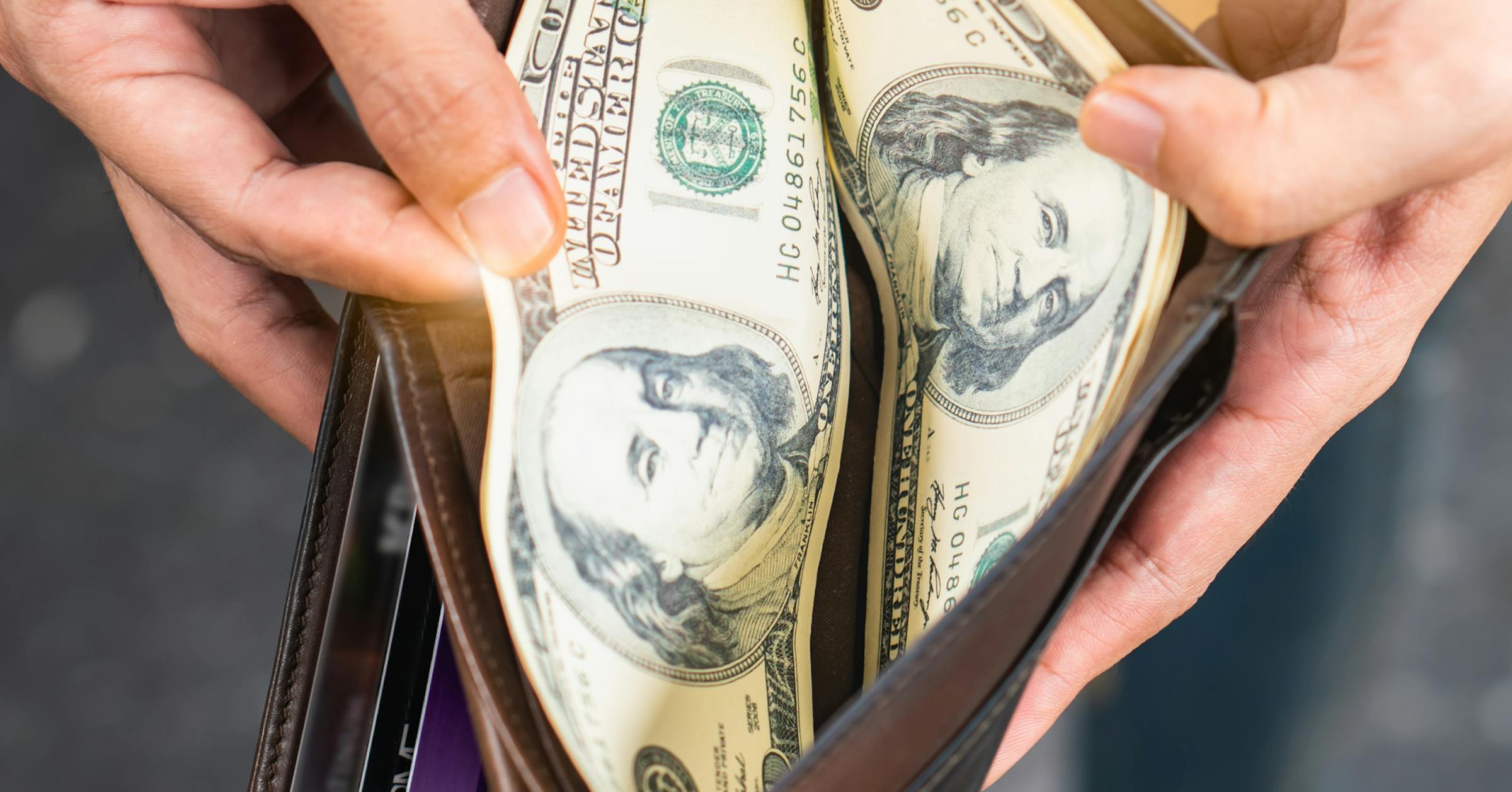Examining Internal vs. External Motivations in Financial Decisions