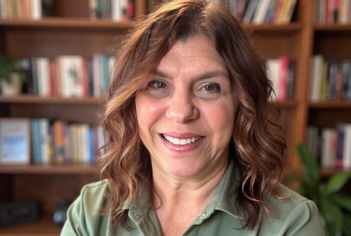 Former Manager Karen Del’Olio Shifts Job Search Amid Hiring Slowdown
