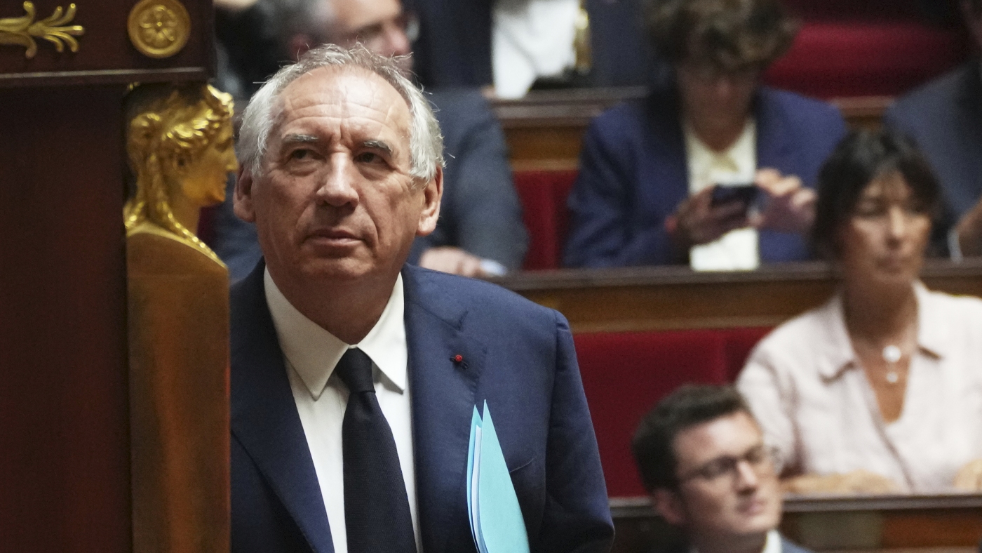 France’s Government Topples as Prime Minister Ousted in Vote