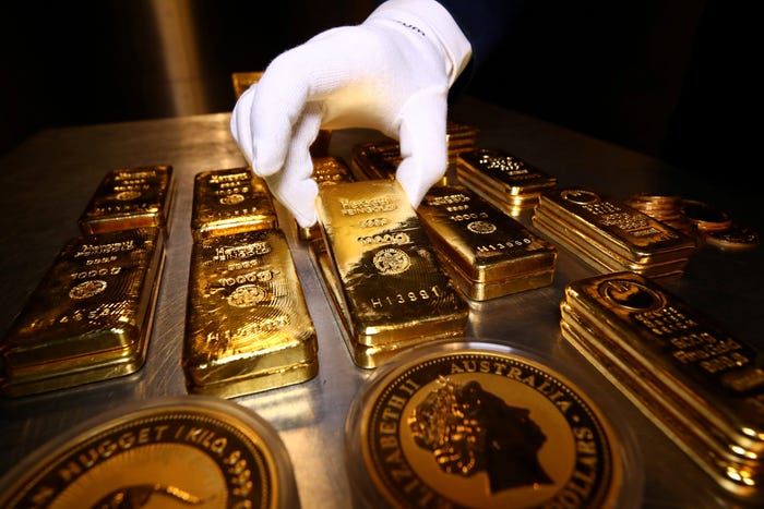 Gold Hits Record High, Zijin Gold IPO Soars 66% in Hong Kong