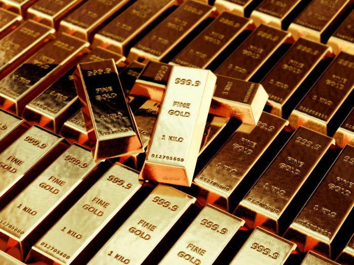Gold Prices Soar to Record $3,600 as Investors Flee to Safety