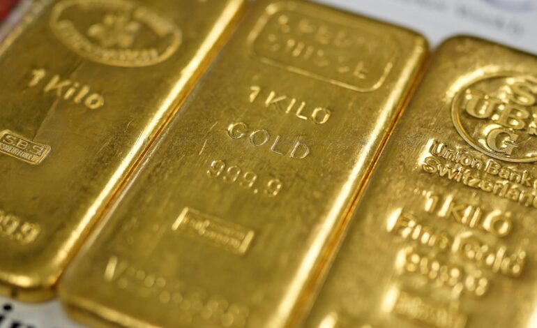 Gold Prices Surge to Record High Amid U.S. Market Uncertainty