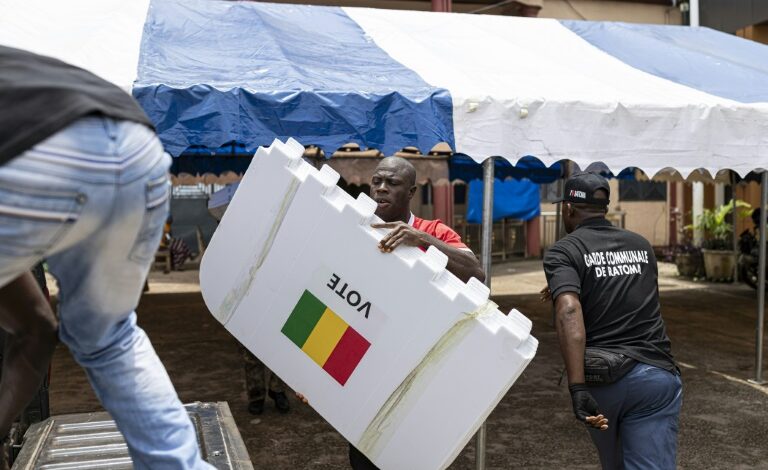 Guinea Votes on Controversial Constitution Amid Opposition Boycott
