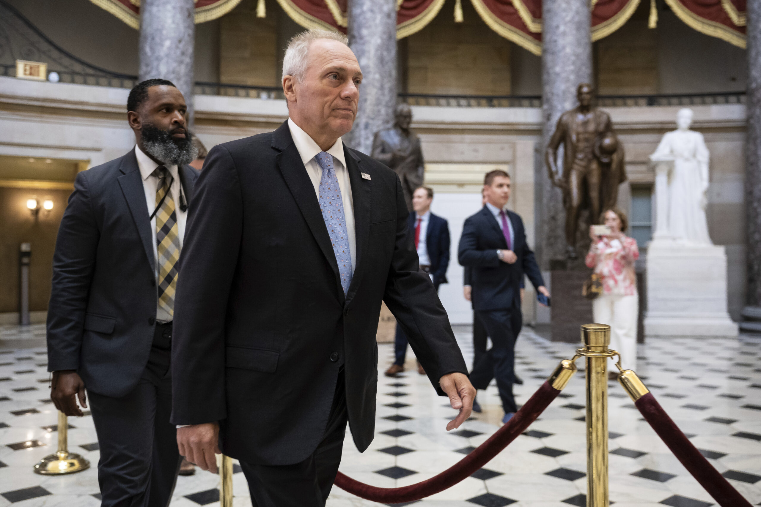 House Set for Friday Vote on Stopgap Bill Amid Rising Tensions