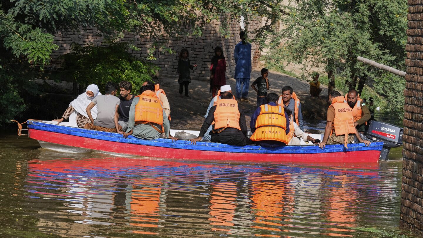 India Issues Urgent Flood Warning to Pakistan Amid Monsoon Crisis