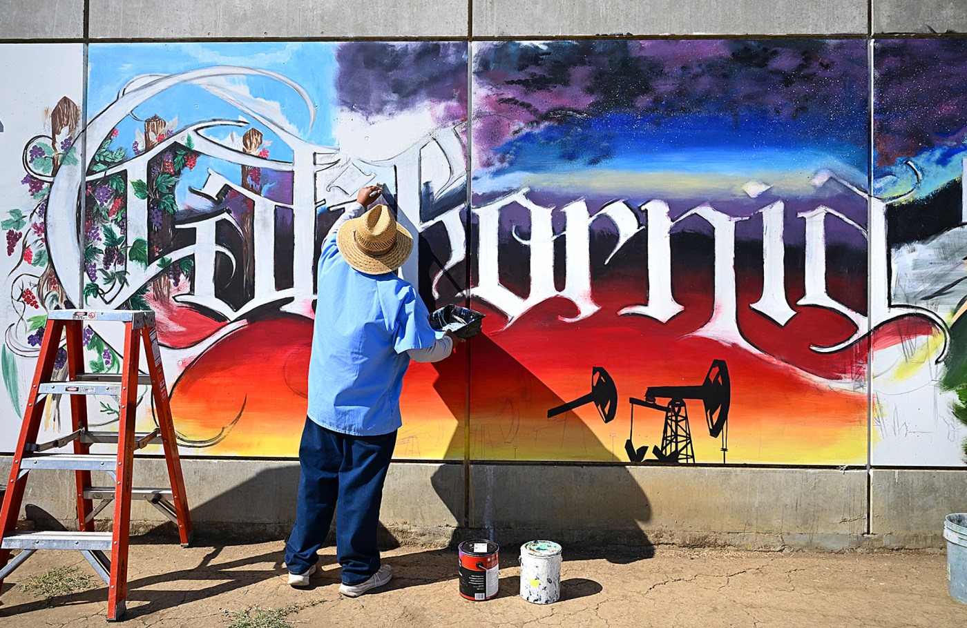 Inmates Transform California Prison with Stunning Mural Project