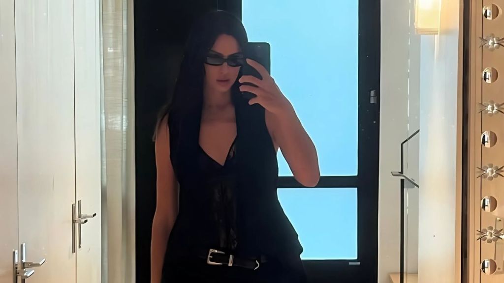 Irina Shayk Stuns at US Open 2025 with Bold Fashion Choices