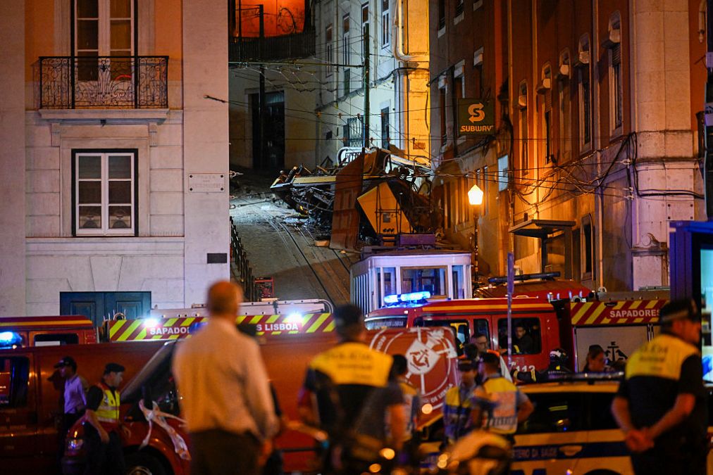 Lisbon Funicular Derails, At Least 15 Dead, 23 Injured
