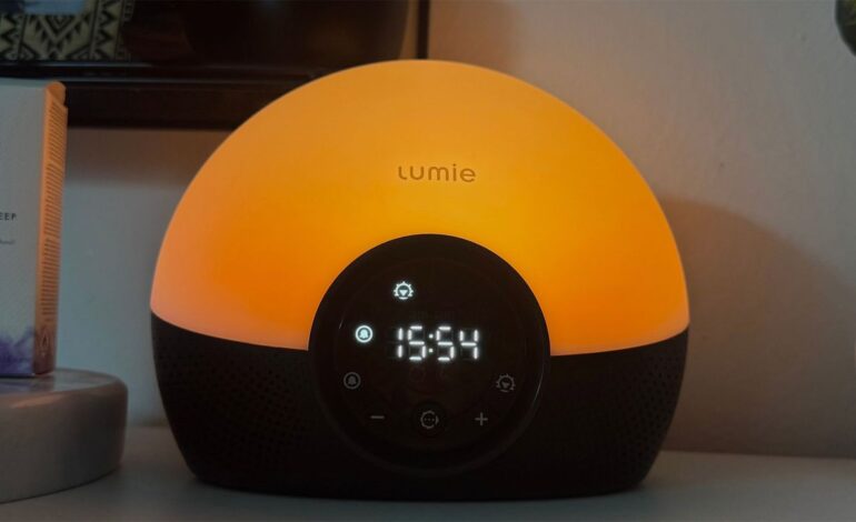Lumie Bodyclock Glow 150 Review: A Premium Sunrise Alarm Clock