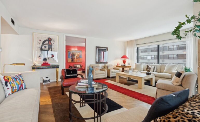 Luxurious Gold Coast Condo Lists for $1.4 Million