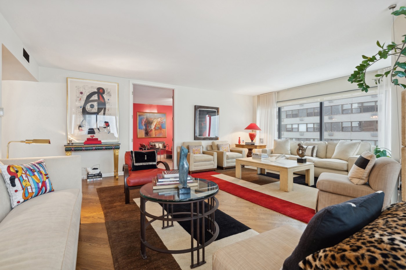 Luxurious Gold Coast Condo Lists for $1.4 Million