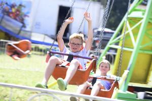 Massive Turnout at Frankton Heritage Days as Fireworks Await