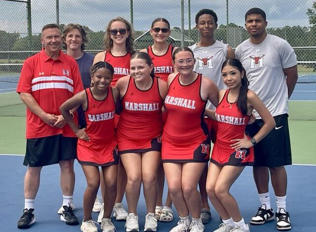 Mavericks Surge Against District Powers in Thrilling Matches
