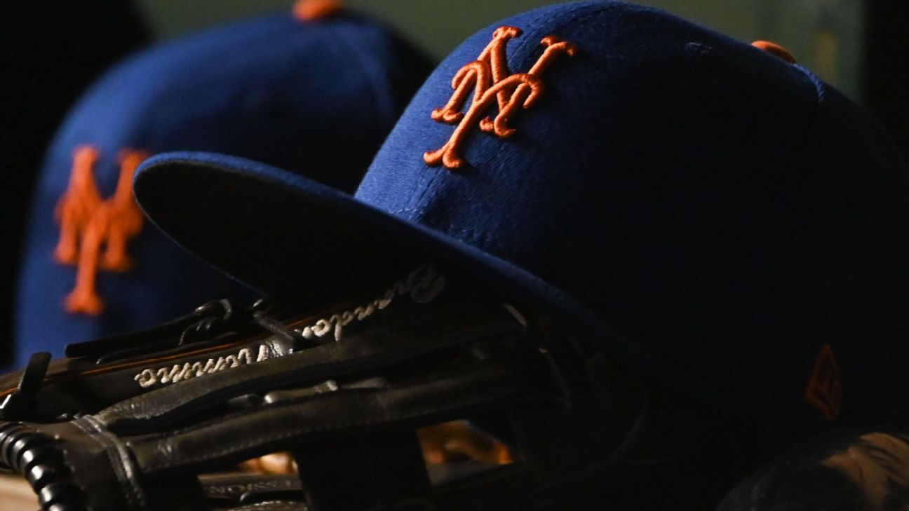 Mets’ Jeff McNeil Ejected for Arguing Call vs. Texas Rangers