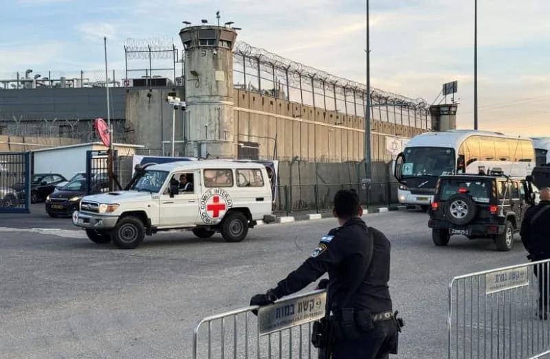 MKs Call for Ban on Red Cross Visits to Israeli Prisons