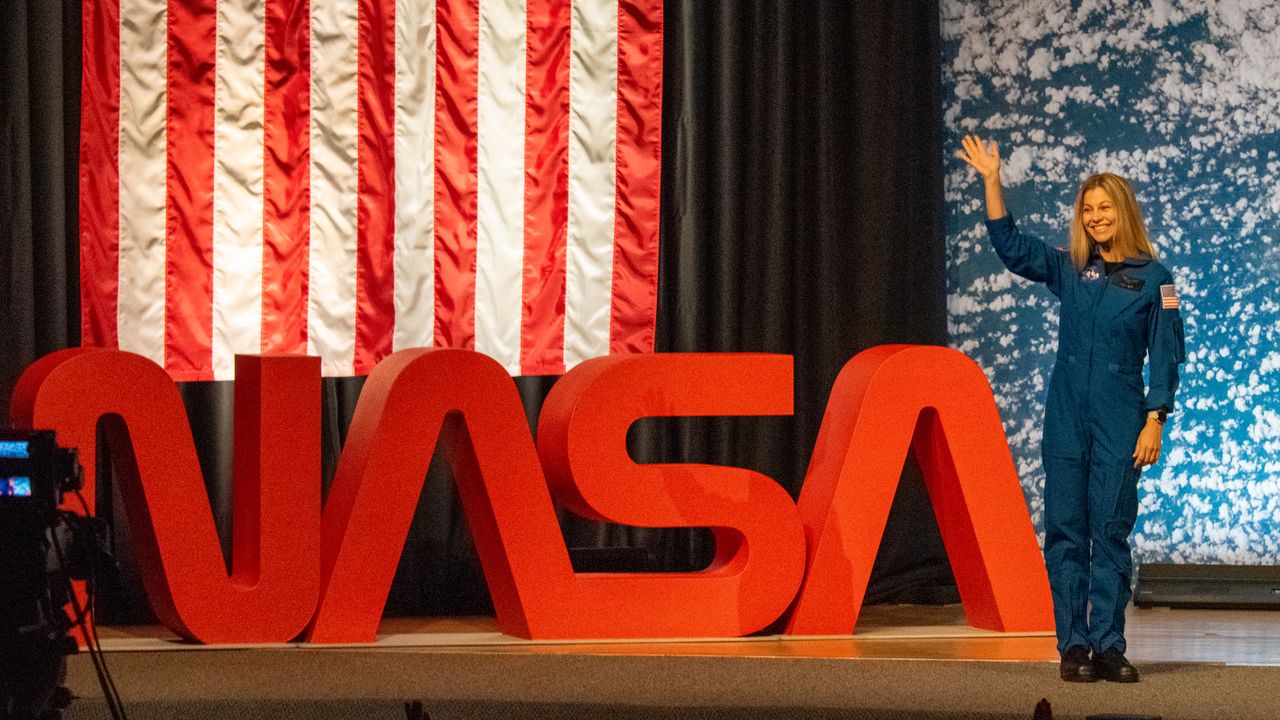 NASA Unveils New Astronaut Class, Includes Veteran Space Traveler