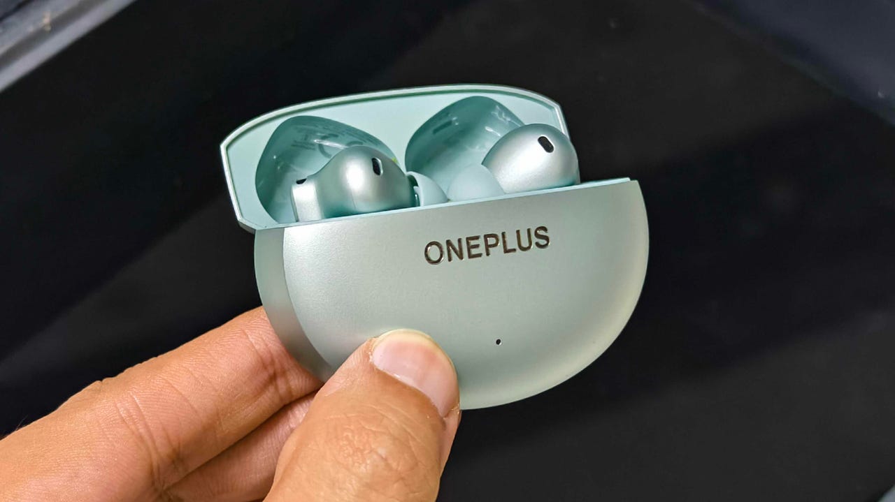 OnePlus Offers Significant Discounts on Buds 4 Amid Sales Event