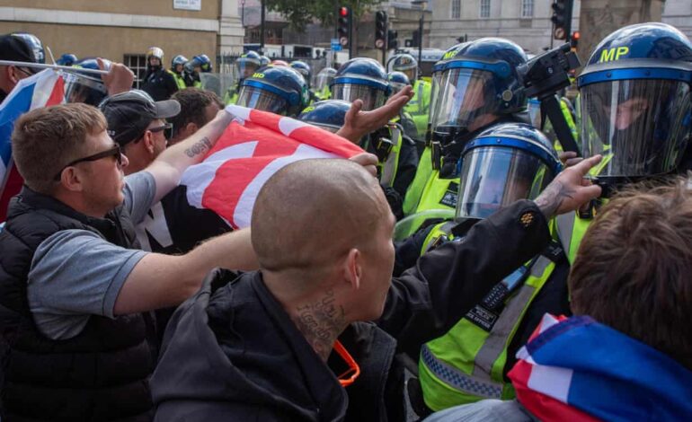 Police Arrest Man for Threatening Keir Starmer at Rally