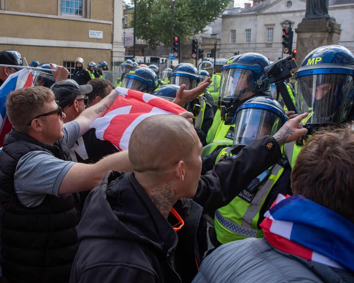 Police Arrest Man for Threatening Keir Starmer at Rally