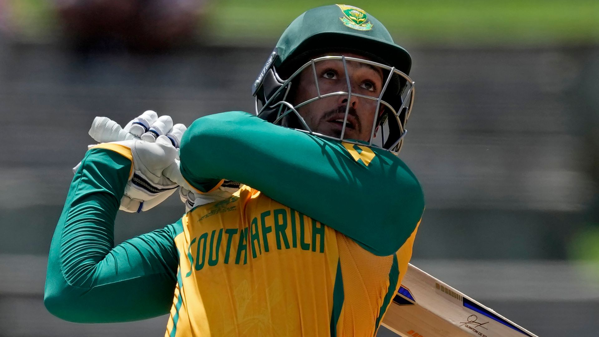Quinton de Kock Returns to One-Day Internationals for Pakistan Tour