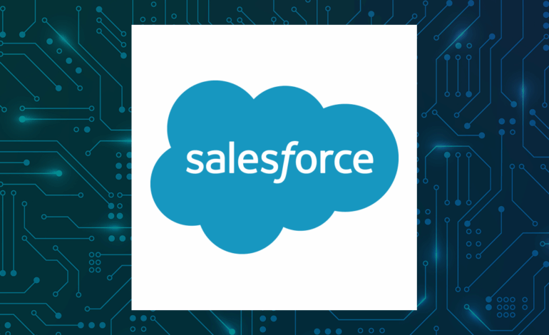 Salesforce Shares Plunge 5.8% Amid Insider Selling Activity