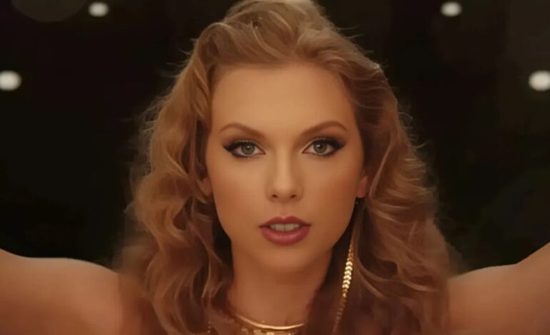 Taylor Swift’s Stunning Corset Photo Ignites Swifties’ Excitement