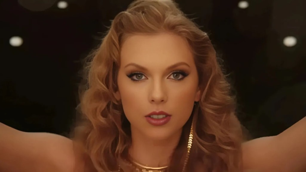 Taylor Swift’s Stunning Corset Photo Ignites Swifties’ Excitement
