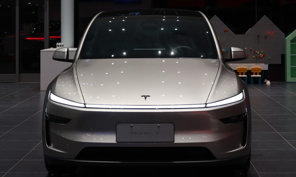 Tesla Model Y L Surges with 120,000 Orders Since Launch