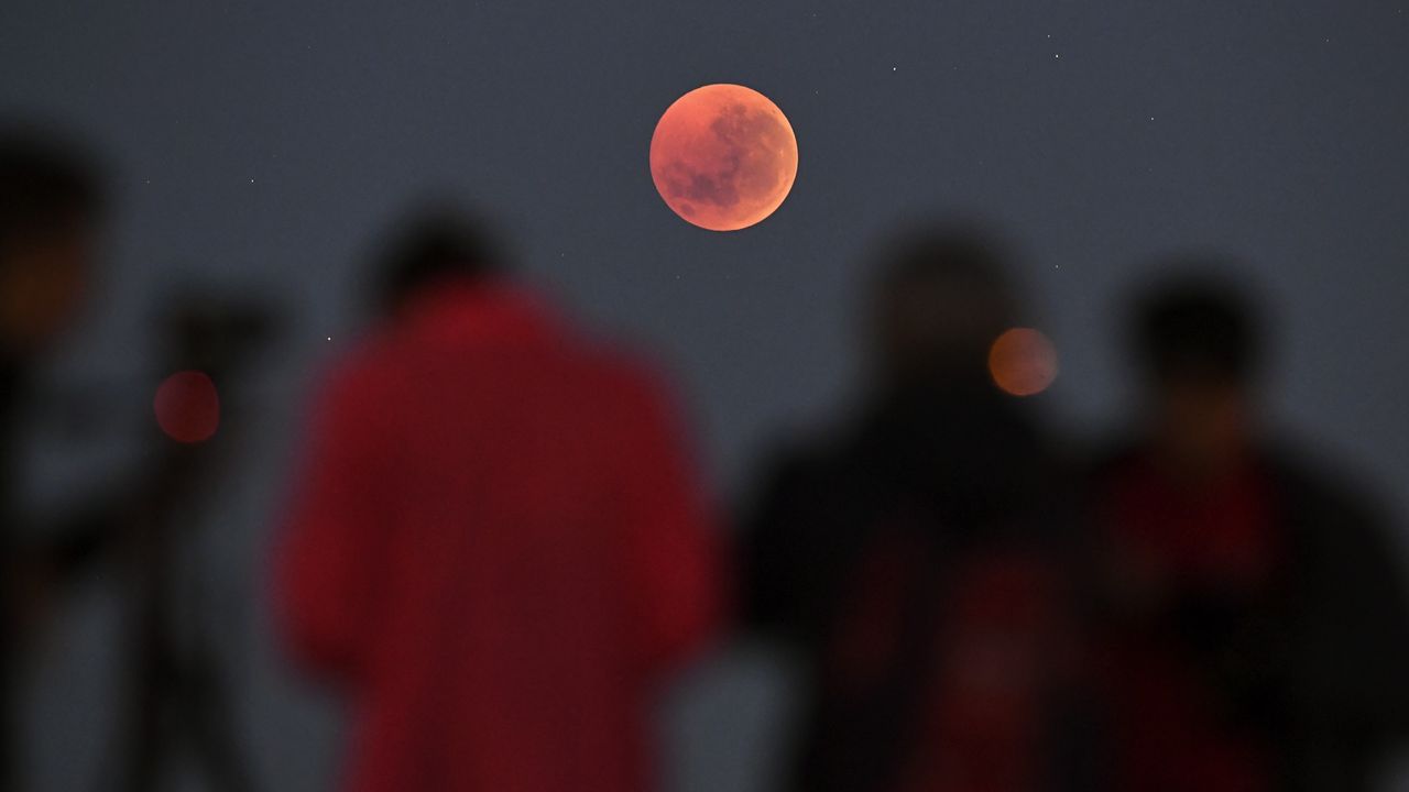 Total Lunar Eclipse to Illuminate Night Sky for Billions Tonight