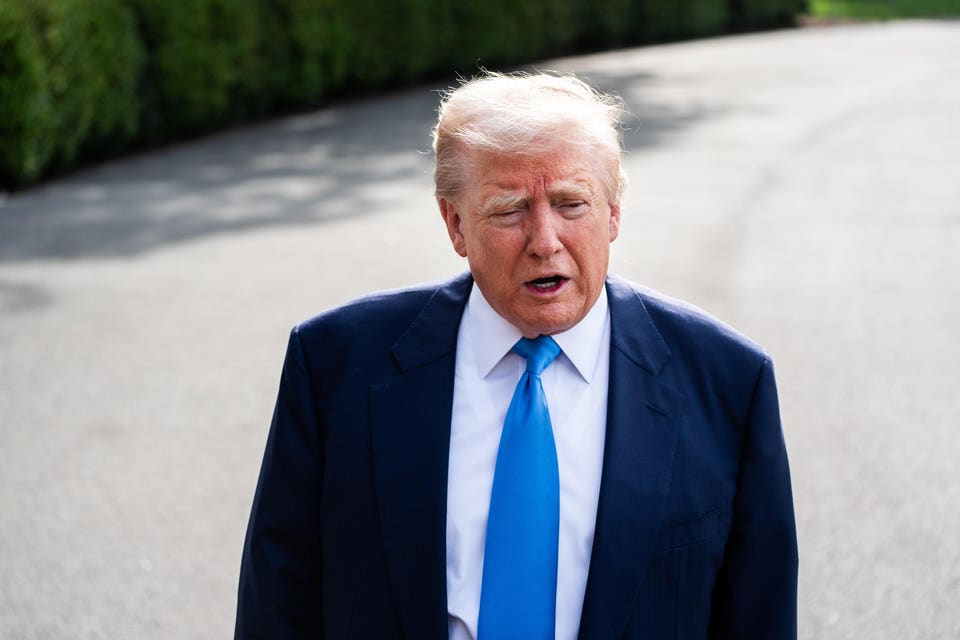 Trump’s Approval Rises to 44% Amid National Guard Controversy
