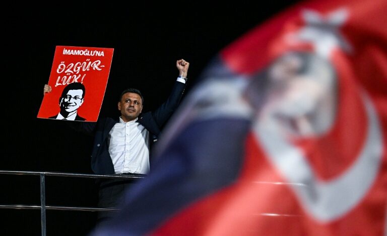 Turkey’s CHP Calls Urgent Congress After Court Ouster of Leaders