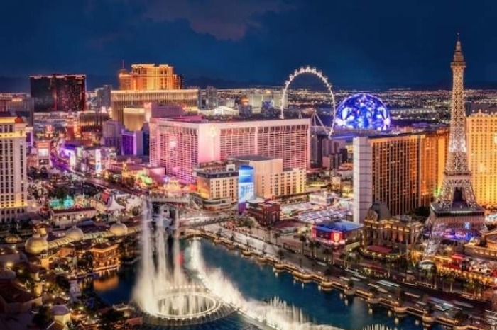 US Immigration Crackdown Sparks Hotel Declines; Cancellations Surge