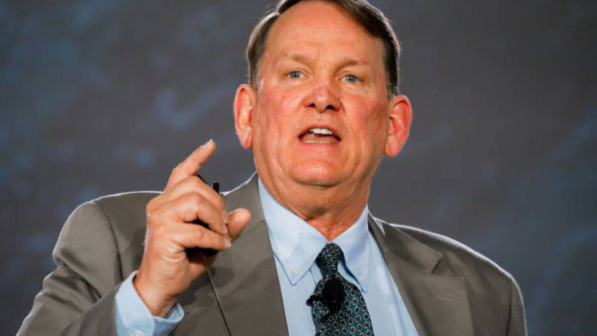 Veteran Analyst Revises S&P 500 Projections After New Highs