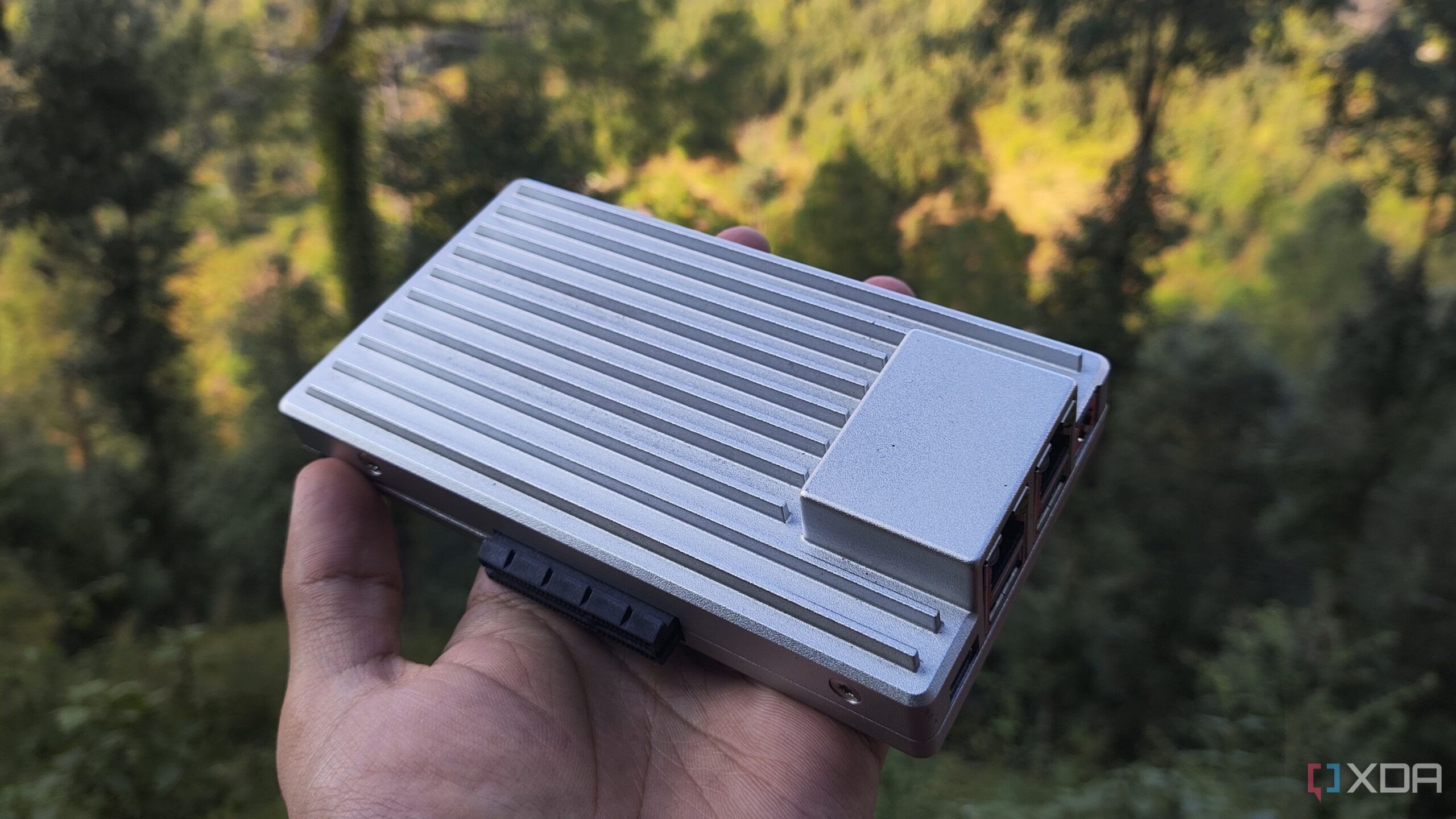 ZimaBoard 2 Challenges Raspberry Pi with Versatile Features