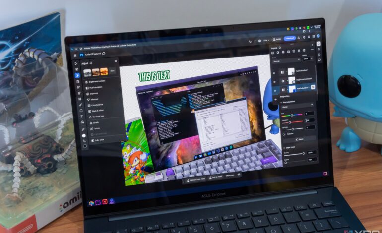 Adobe Launches Web Versions of Photoshop and Lightroom for Linux Users