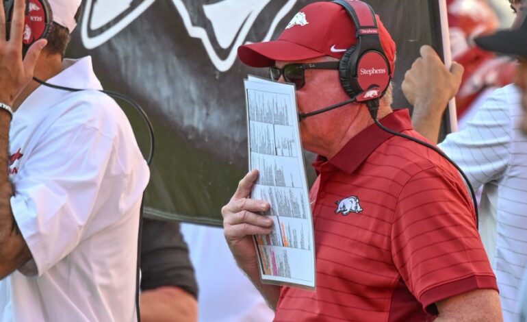 Arkansas Falls to Tennessee 34-31 in Petrino’s Return as Coach