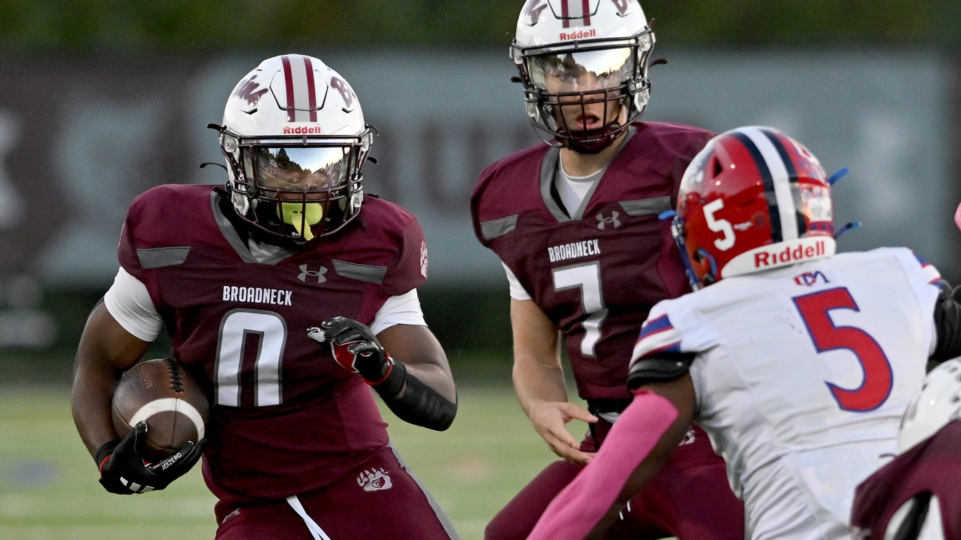 Broadneck Bruins Edge Old Mill Patriots 16-10 in Thrilling Match
